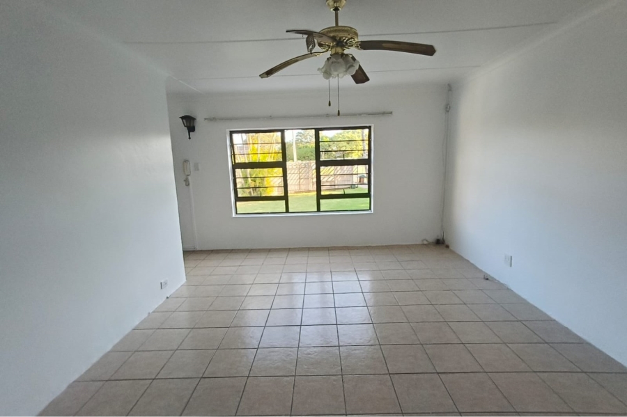 To Let 3 Bedroom Property for Rent in Beacon Bay Eastern Cape
